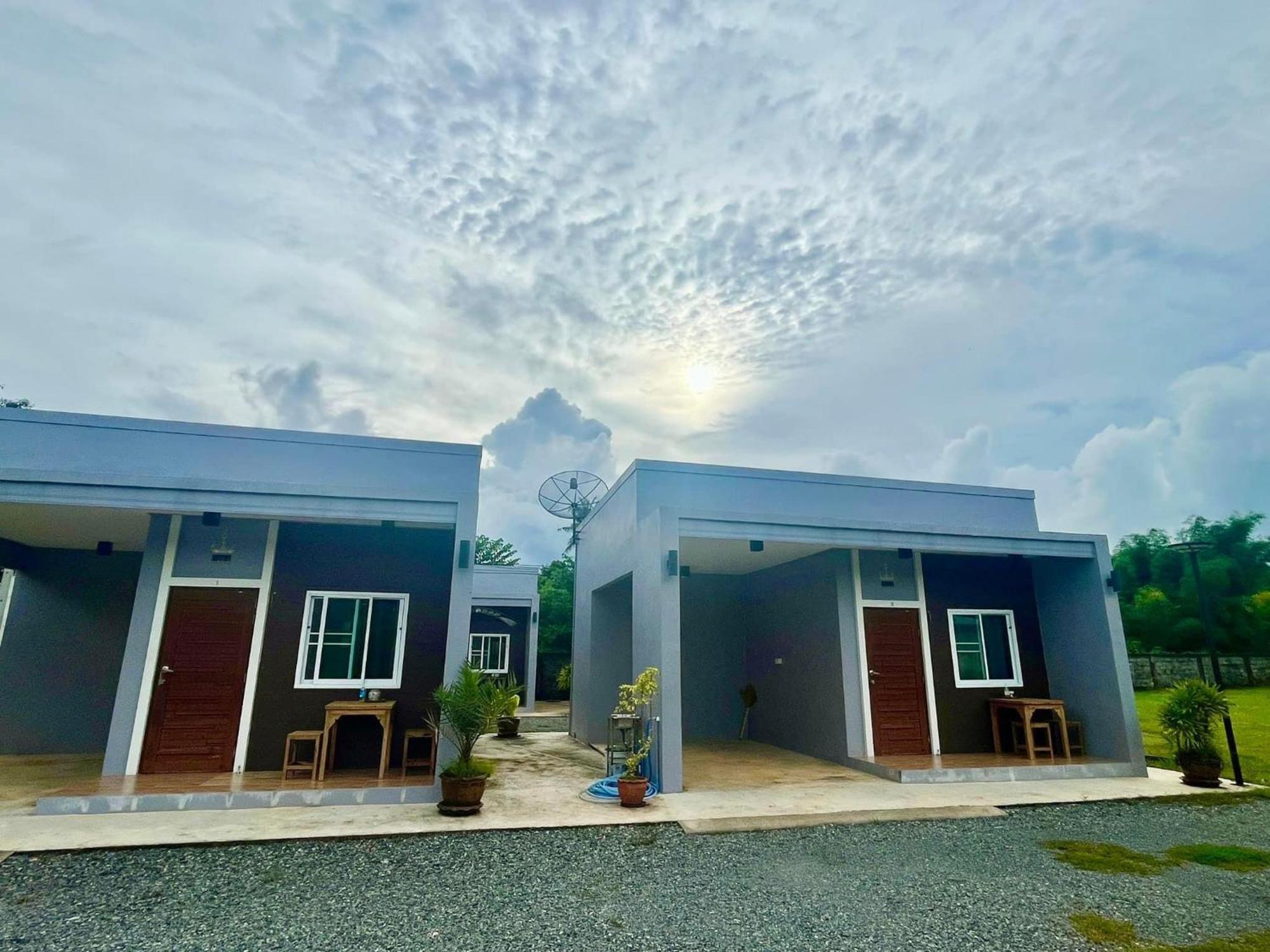 แหลมงอบเฮาส์ Laemngob House Βίλα Εξωτερικό φωτογραφία